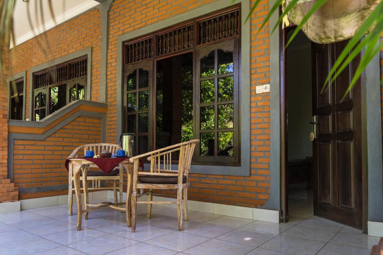 Adi Santia Bungalows Ubud  Exterior photo